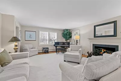 26 Red Cross Avenue, Newport, RI 02840 - Photo 5