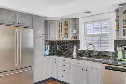 212 Lowden Street, Pawtucket, RI 02860 - Photo 17