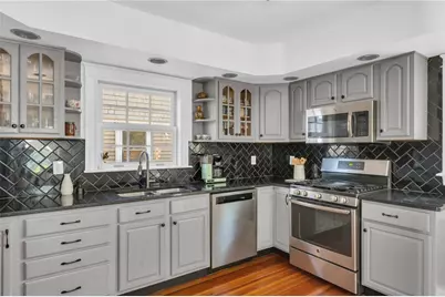 212 Lowden Street, Pawtucket, RI 02860 - Photo 15