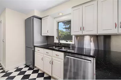 34 Terrace Drive, East Greenwich, RI 02818 - Photo 5