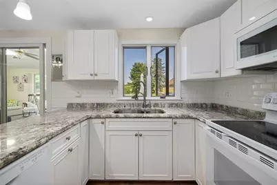 500 Third Beach Road, Middletown, RI 02842 - Photo 7