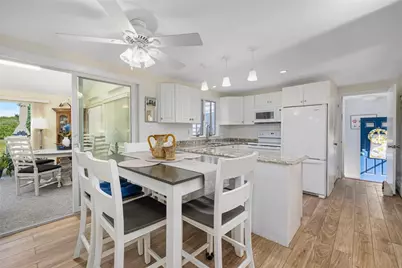 500 Third Beach Road, Middletown, RI 02842 - Photo 5