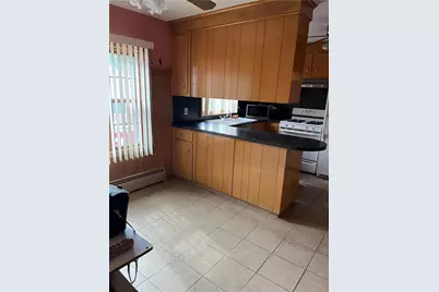 33 Bolton Ave Avenue, Providence, RI 02908 - Photo 5