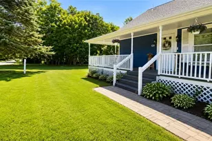 424 Buxton St, North Smithfield, RI 02896 - Photo 5