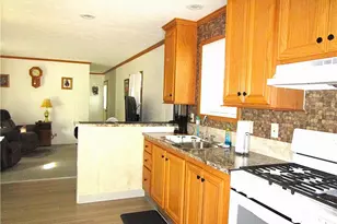 40 Leisure Way, Coventry, RI 02816 - Photo 5