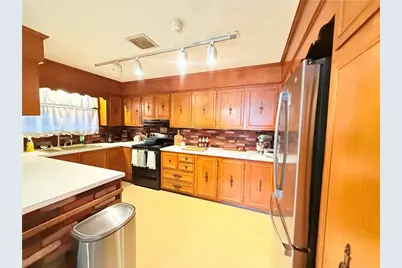 35 Brookdale Street, Cumberland, RI 02864 - Photo 7