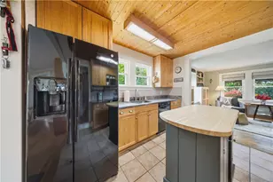 15 Kardway St, South Kingstown, RI 02879 - Photo 17