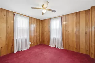 10 Jones Ave, Pawtucket, RI 02861 - Photo 11