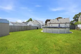 10 Jones Ave, Pawtucket, RI 02861 - Photo 15
