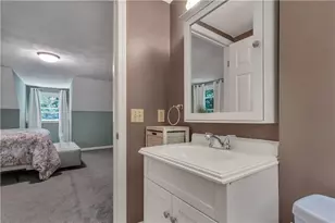 27 Fairway Dr, North Kingstown, RI 02852 - Photo 19