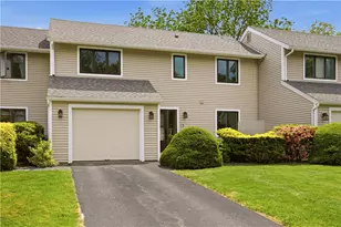 13 Fox Run, Portsmouth, RI 02871 - Photo 3