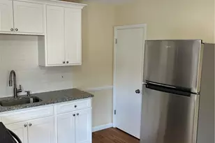 122 Englewood Ave, Pawtucket, RI 02860 - Photo 3