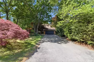 25 Vezina Dr, Killingly, CT 06239 - Photo 1