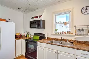 73 Child St, Warren, RI 02885 - Photo 21