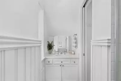 17 Willow Street #1, Newport, RI 02840 - Photo 11
