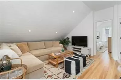 17 Willow Street #3, Newport, RI 02840 - Photo 7