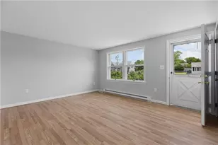 32 Prince Henry Ave, Portsmouth, RI 02871 - Photo 9