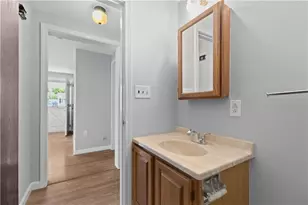 32 Prince Henry Ave, Portsmouth, RI 02871 - Photo 17