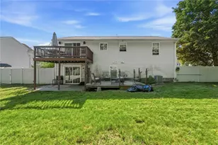 199 Winthrop St, Woonsocket, RI 02895 - Photo 43
