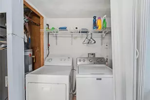199 Winthrop St, Woonsocket, RI 02895 - Photo 35