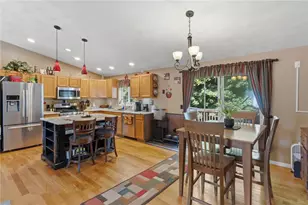 199 Winthrop St, Woonsocket, RI 02895 - Photo 11