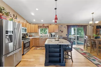 199 Winthrop Street, Woonsocket, RI 02895 - Photo 15