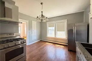 28 Richland St, Cranston, RI 02910 - Photo 7
