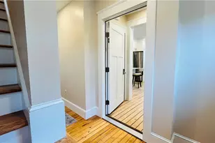 35 Memorial Blvd, Newport, RI 02840 - Photo 3