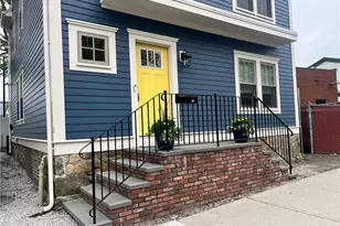 35 Memorial Blvd, Newport, RI 02840 - Photo 27