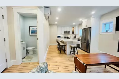 35 Memorial Boulevard #1, Newport, RI 02840 - Photo 9