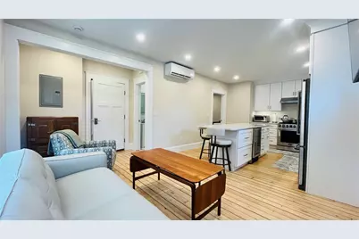 35 Memorial Boulevard #1, Newport, RI 02840 - Photo 11
