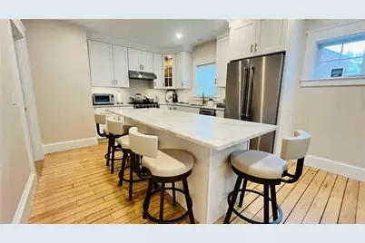 35 Memorial Boulevard #1, Newport, RI 02840 - Photo 17