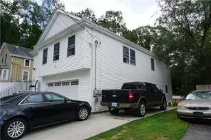 12 Thomas Ave, Pawtucket, RI 02860 - Photo 3
