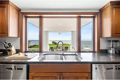 205 Indian Avenue, Portsmouth, RI 02871 - Photo 21