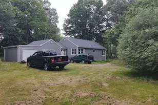 11 Country Hill Rd, Cumberland, RI 02864 - Photo 27
