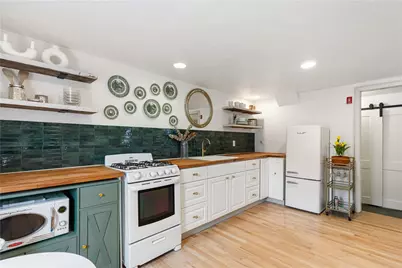 27 Padelford Street, Providence, RI 02906 - Photo 15