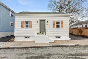 27 Padelford St, Providence, RI 02906 - Photo 5
