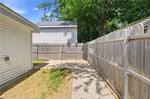 116 Ardway Ave, Warwick, RI 02889 - Photo 19