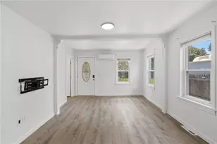 116 Ardway Ave, Warwick, RI 02889 - Photo 7