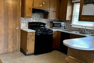 10 Holland St, Cranston, RI 02920 - Photo 17