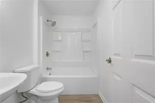 43 Trellis Dr, West Warwick, RI 02893 - Photo 11