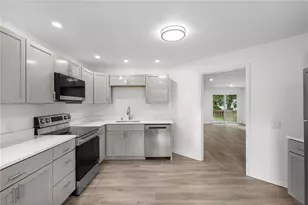43 Trellis Dr, West Warwick, RI 02893 - Photo 1