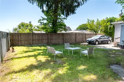 33 Ridge St Street, Cranston, RI 02920 - Photo 5