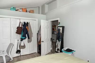 33 Ridge St Street, Cranston, RI 02920 - Photo 17