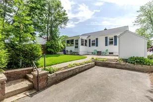 111 Isabella Ave, Providence, RI 02908 - Photo 37