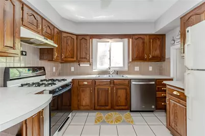 111 Isabella Avenue, Providence, RI 02908 - Photo 7