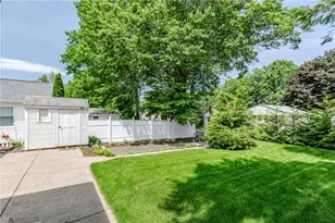 111 Isabella Ave, Providence, RI 02908 - Photo 33