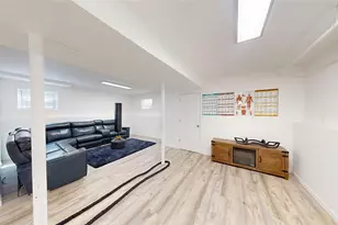 39 Derry St, Providence, RI 02908 - Photo 17