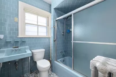 20 Bainbridge Avenue, Providence, RI 02909 - Photo 35