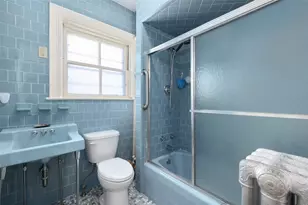 20 Bainbridge Ave, Providence, RI 02909 - Photo 35